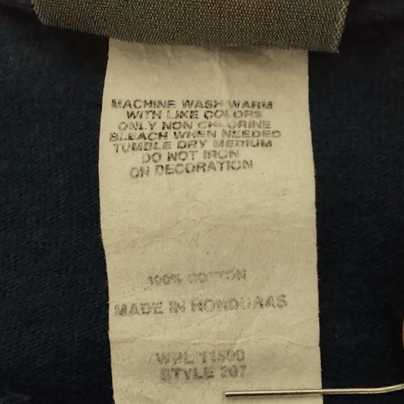 MV Sport T-Shirt 2XL Men VTG Y2K Graphic Tee Navy Cliff Castle Casino Style 207 - Picture 7 of 11